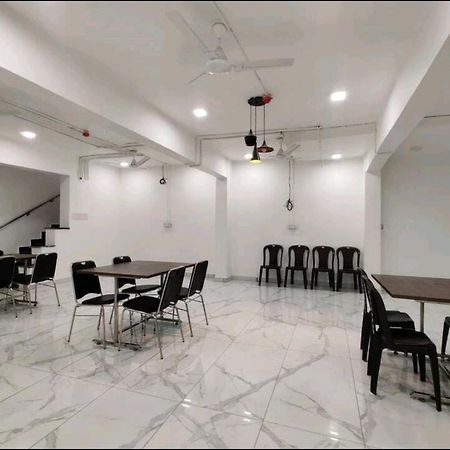 Hotel Bsh Group ノイダ エクステリア 写真